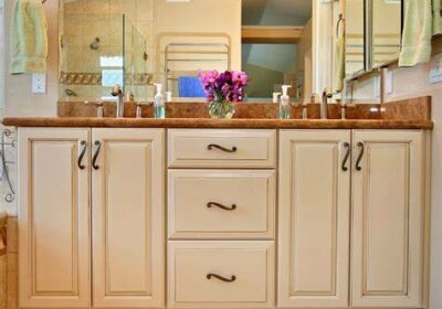 How To Refinish Existing Bathroom Cabinets In San Diego?